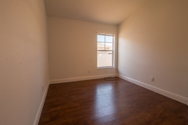 661 Berwick Dr, Davenport FL 33897 property image