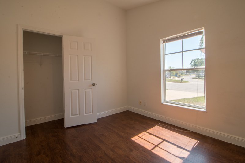 661 Berwick Dr, Davenport FL 33897 property image