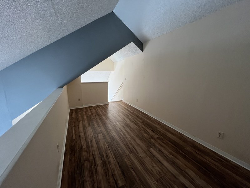 6154 Westgate Dr APT 303 property image