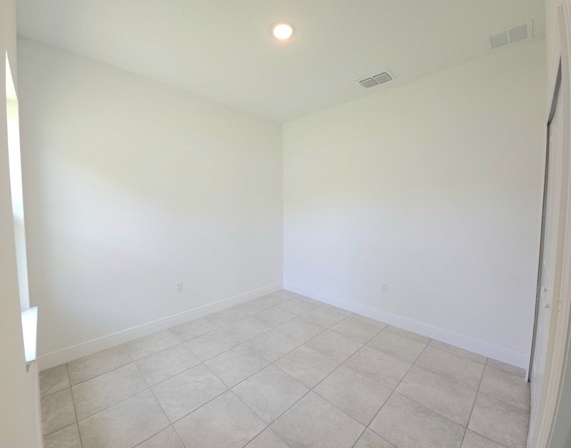 2117 W SWANSON DR property image