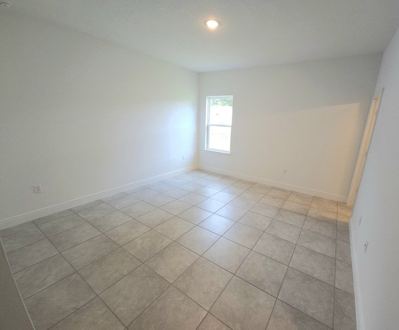 2117 W SWANSON DR property image