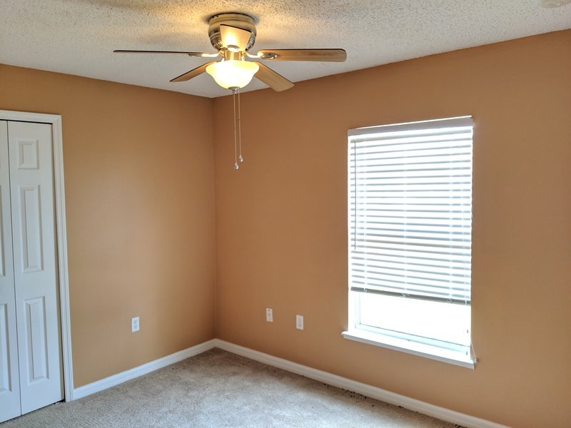 1907 Manatee Drive, Kissimmee FL 34759-5362 property image