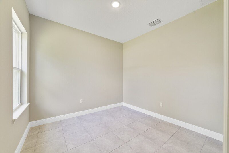 2117 W SWANSON DR property image