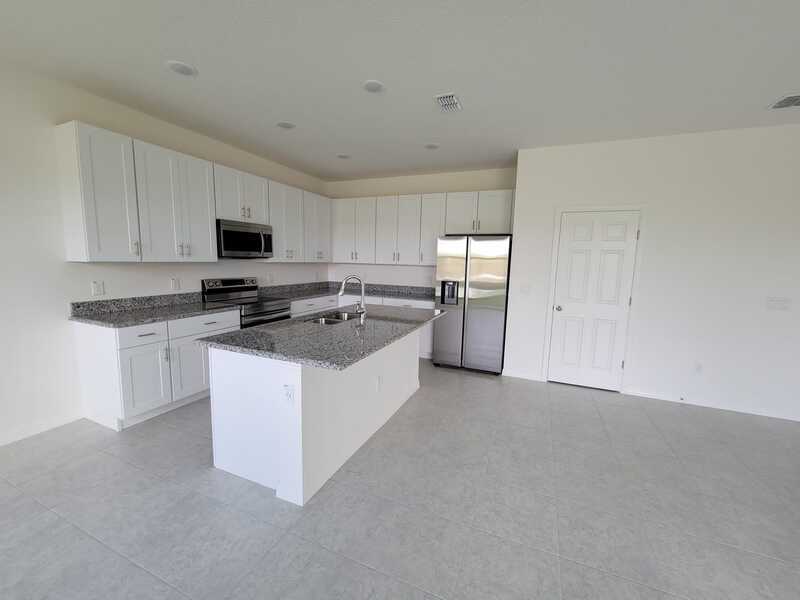 662 Fairview Ave property image