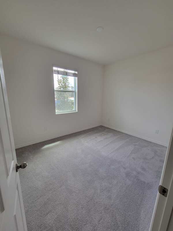 662 Fairview Ave property image