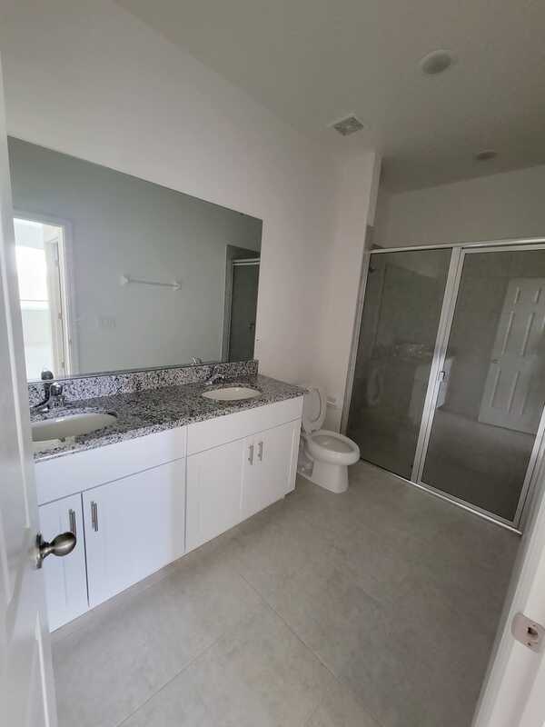 662 Fairview Ave property image
