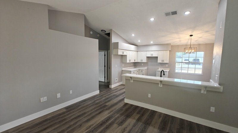 3/2 single family home fully renovated property image