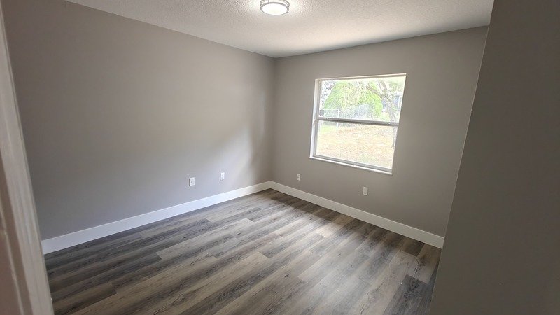 3/2 single family home fully renovated property image
