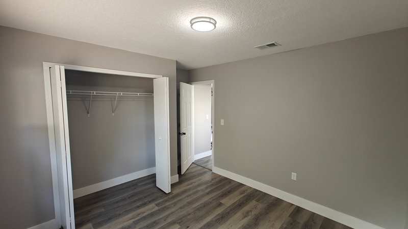 3/2 single family home fully renovated property image