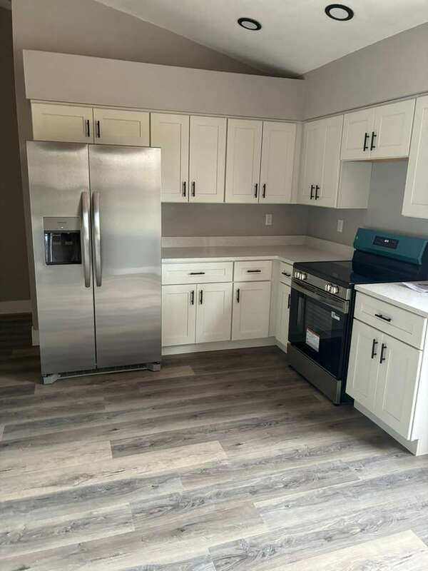 3/2 single family home fully renovated property image