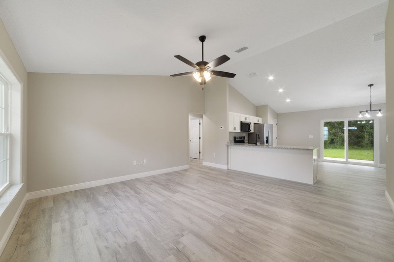 8949 N Cortlandt dr property image