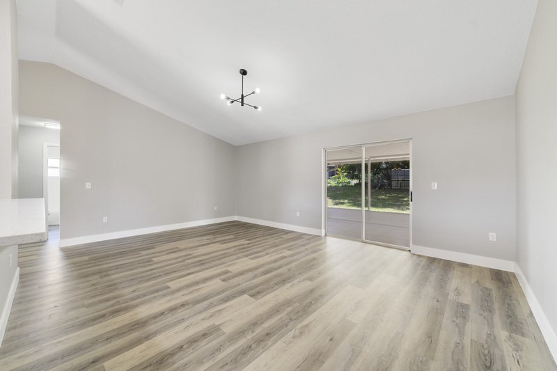 3/2 single family home fully renovated property image