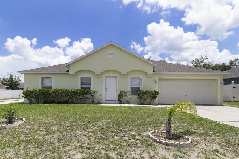1907 Manatee Drive, Kissimmee FL 34759-5362 property image