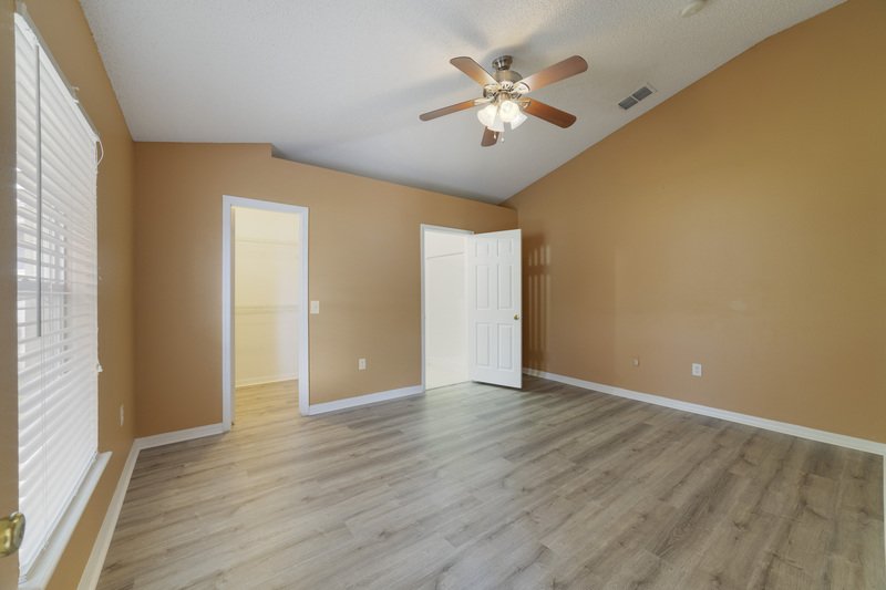 1907 Manatee Drive, Kissimmee FL 34759-5362 property image