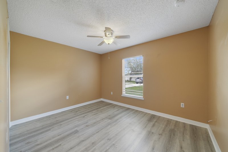 1907 Manatee Drive, Kissimmee FL 34759-5362 property image