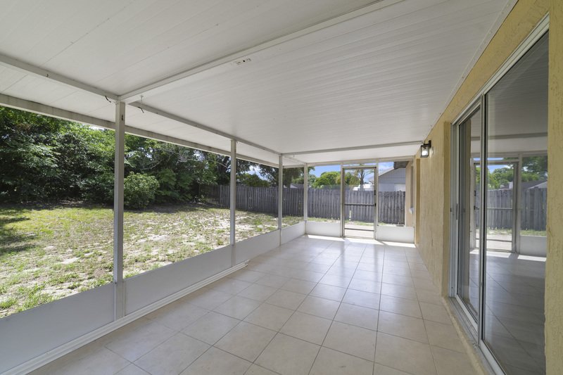 3/2 single family home fully renovated property image