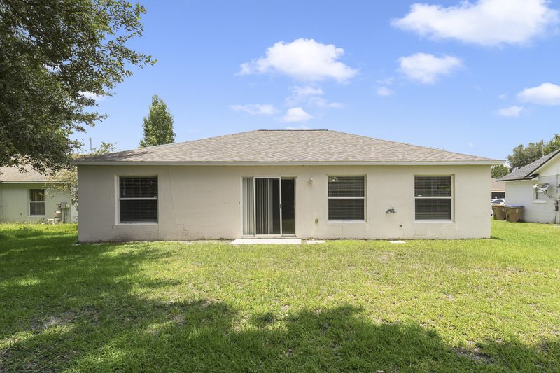 3/2 For rent in Poinciana property image