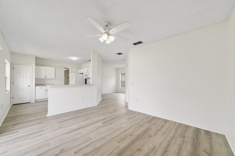 566 Hummingbird Ct property image