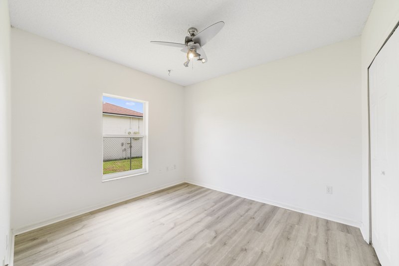 566 Hummingbird Ct property image