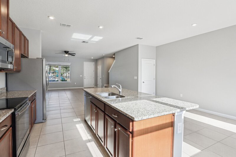 6013 Blue Lily Way property image