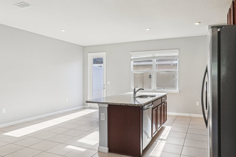 6013 Blue Lily Way property image