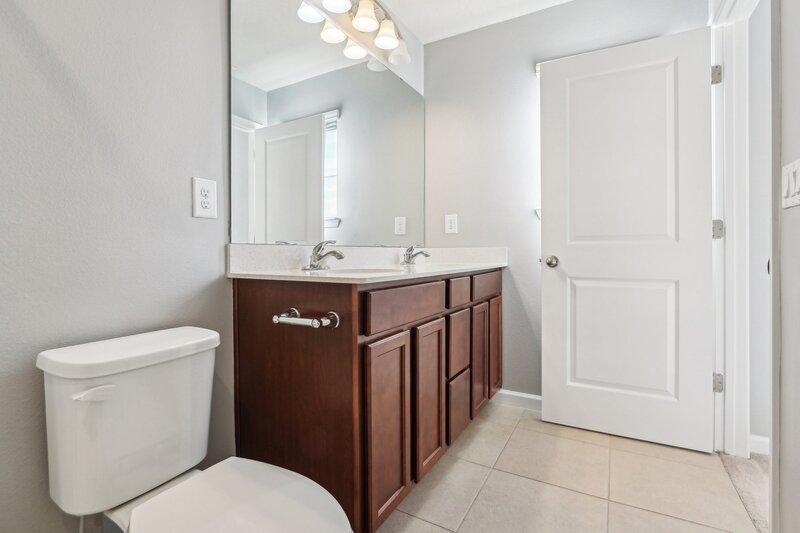 6013 Blue Lily Way property image