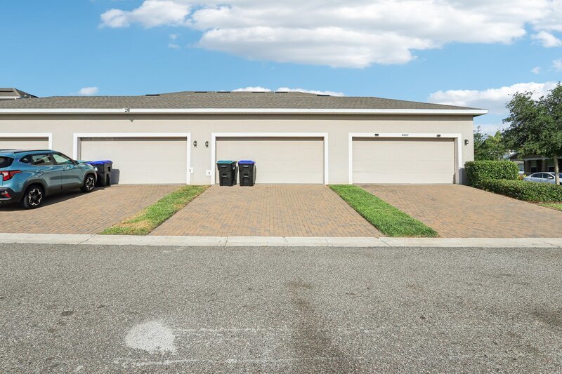 6013 Blue Lily Way property image