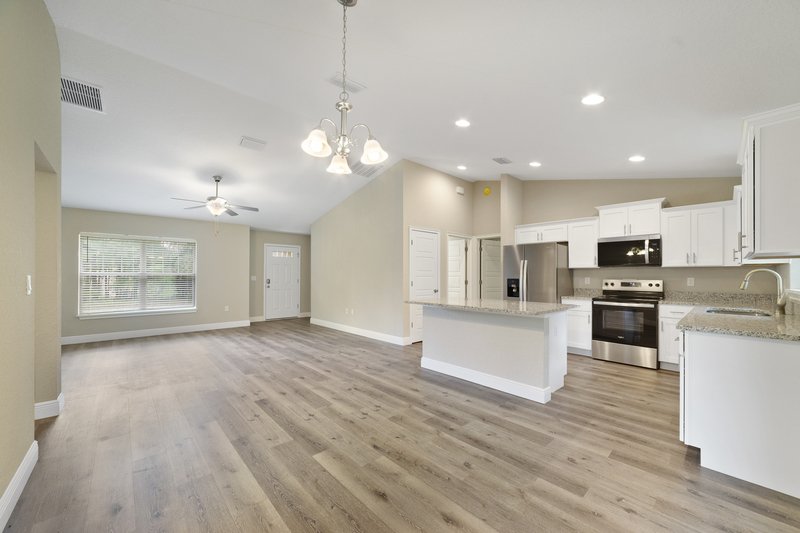 10254 N Langdon Rd property image