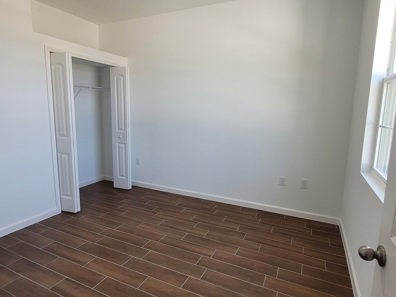 307 South 1st St property image
