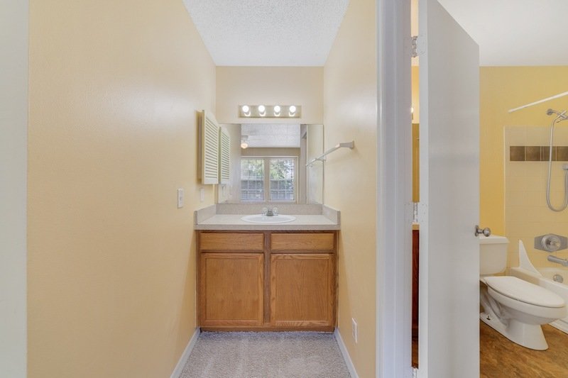 6052 Westgate Dr Apt 204 property image