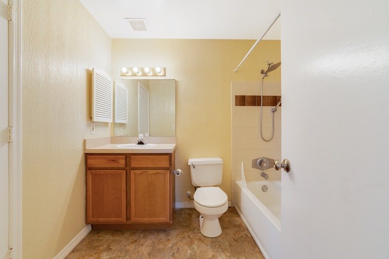 6052 Westgate Dr Apt 204 property image