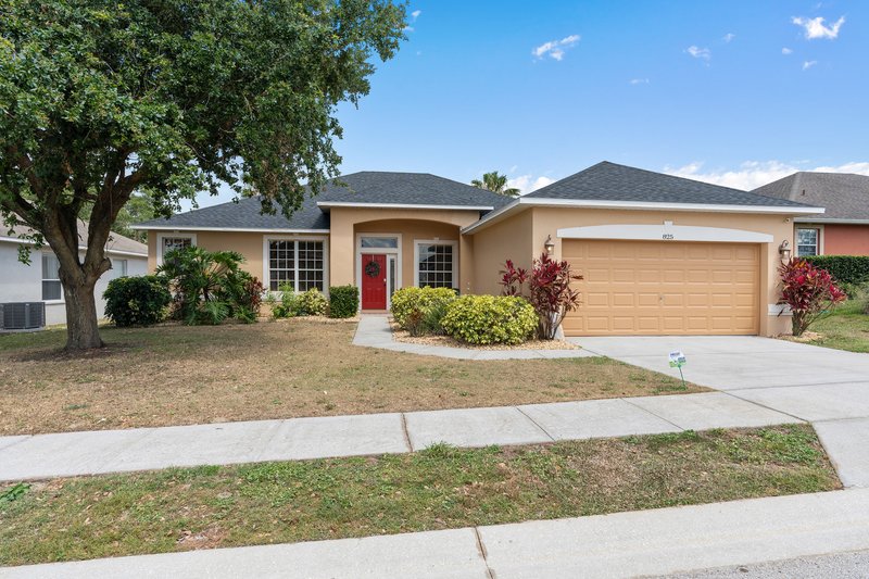 825 Wildflower Rd property image