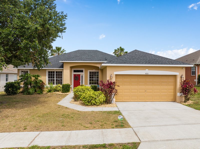 825 Wildflower Rd property image