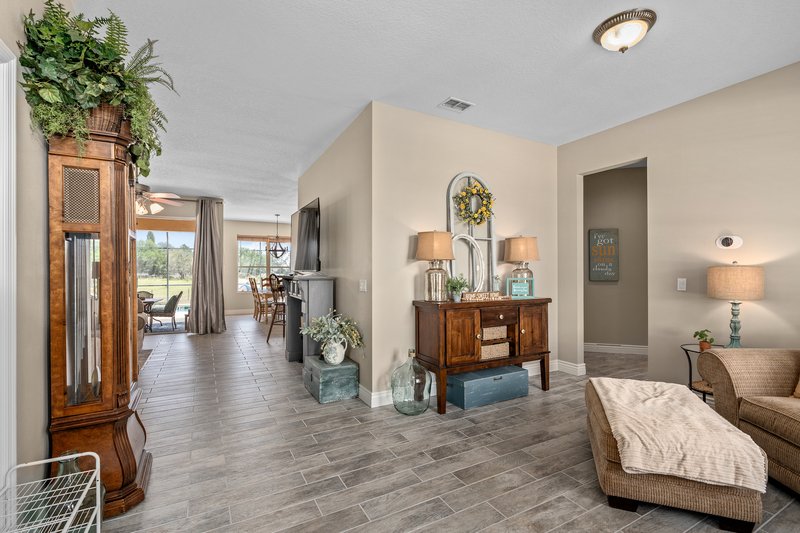 825 Wildflower Rd property image