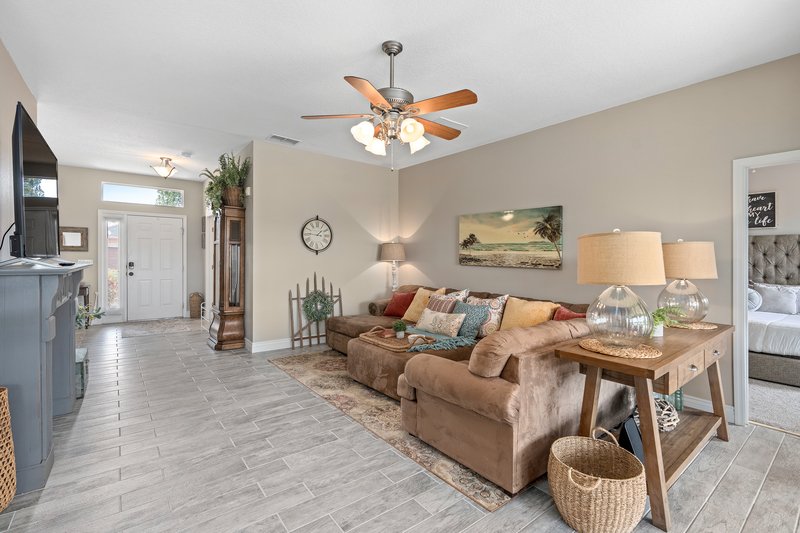 825 Wildflower Rd property image