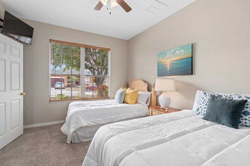 825 Wildflower Rd property image