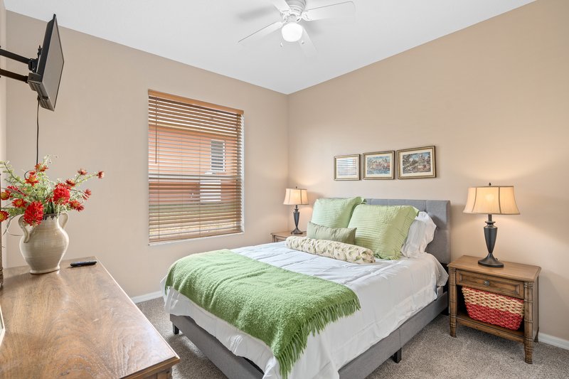 825 Wildflower Rd property image
