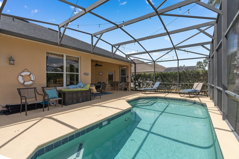 825 Wildflower Rd property image