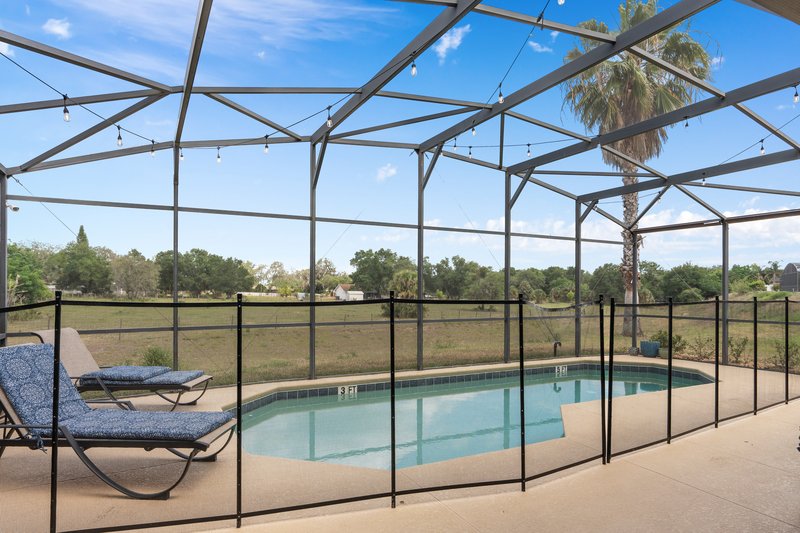 825 Wildflower Rd property image