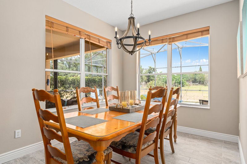 825 Wildflower Rd property image
