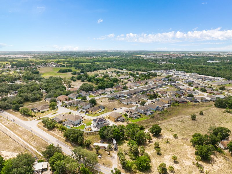 825 Wildflower Rd property image
