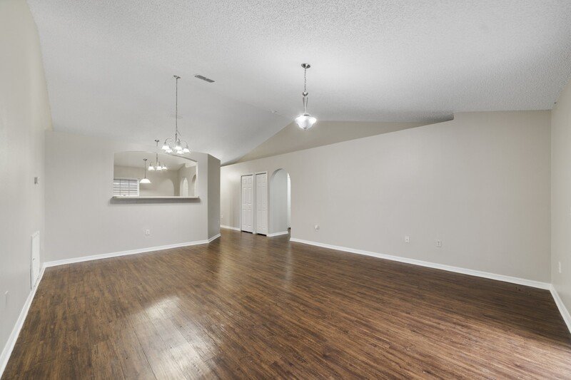 1914 Manatee Ct property image