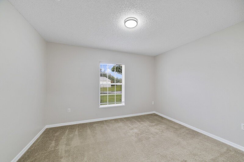 1914 Manatee Ct property image