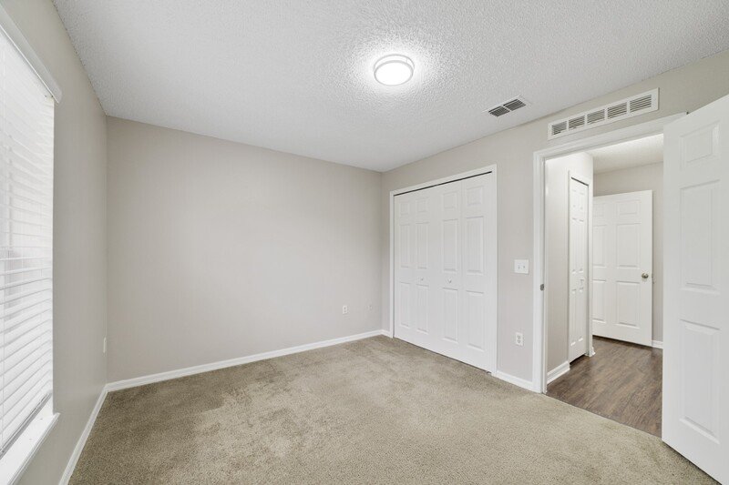 1914 Manatee Ct property image