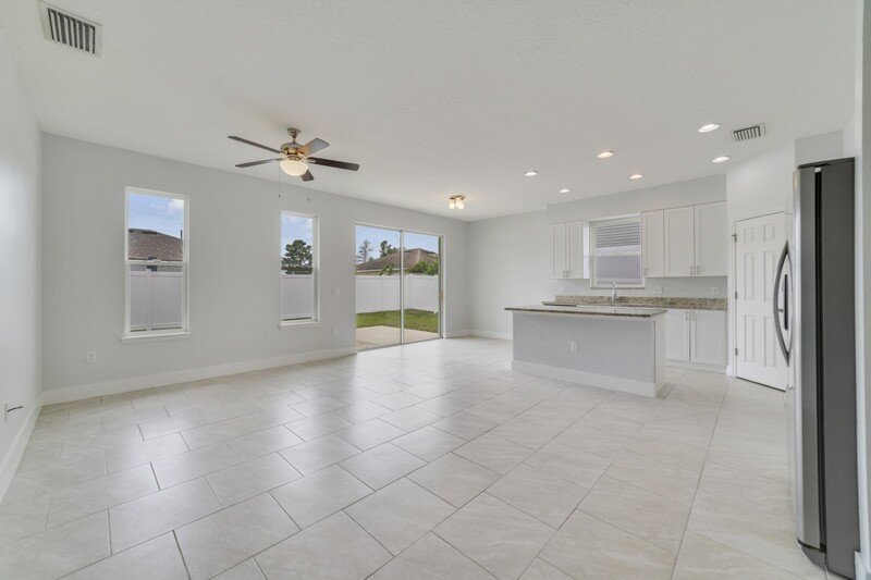 128 Willow Dr property image