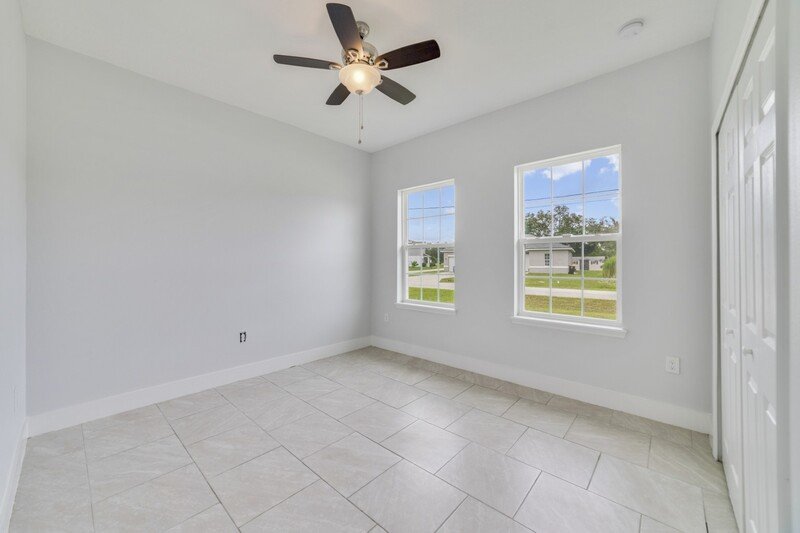 128 Willow Dr property image