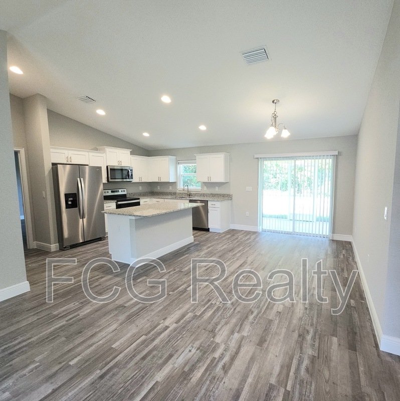 9 Larch Dr property image