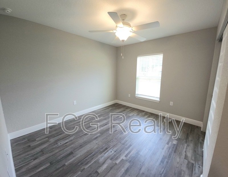 9 Larch Dr property image