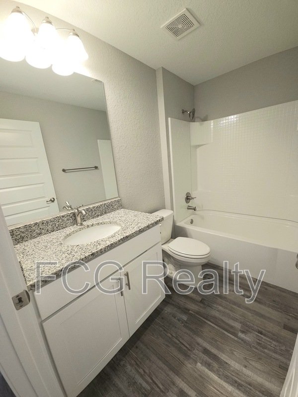 9 Larch Dr property image