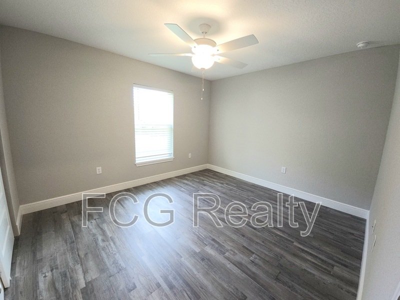 9 Larch Dr property image